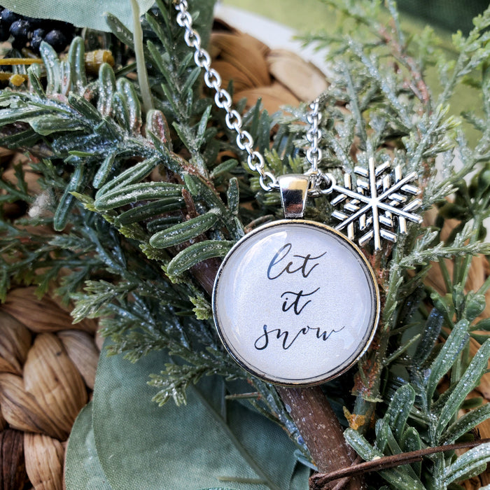 Let it Snow - Pendant Necklace